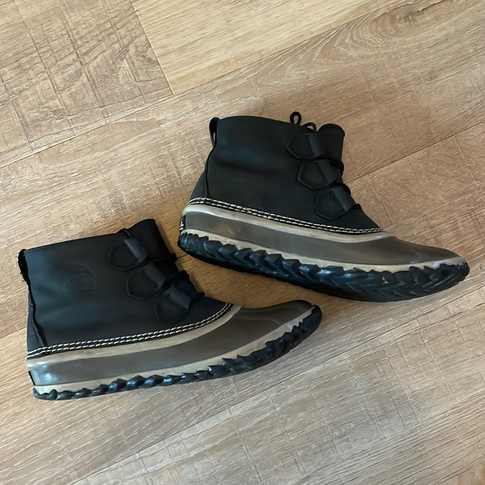 Sorel Out n About boots